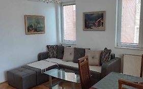Tropicana Apartment